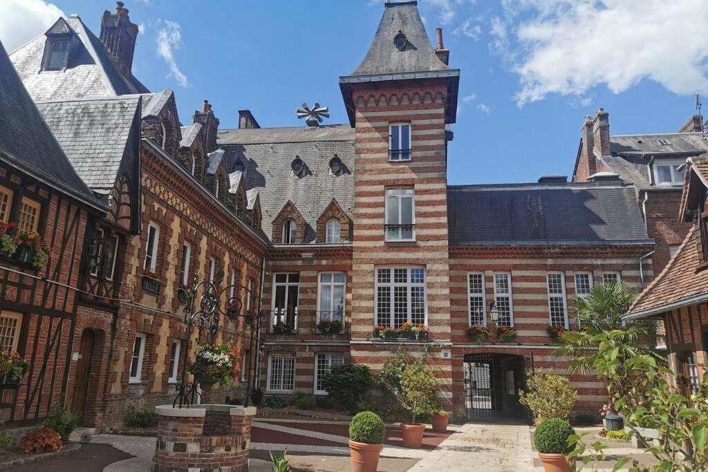 Gite Le Balcon Flaubert Forges-les-Eaux Eksteriør billede