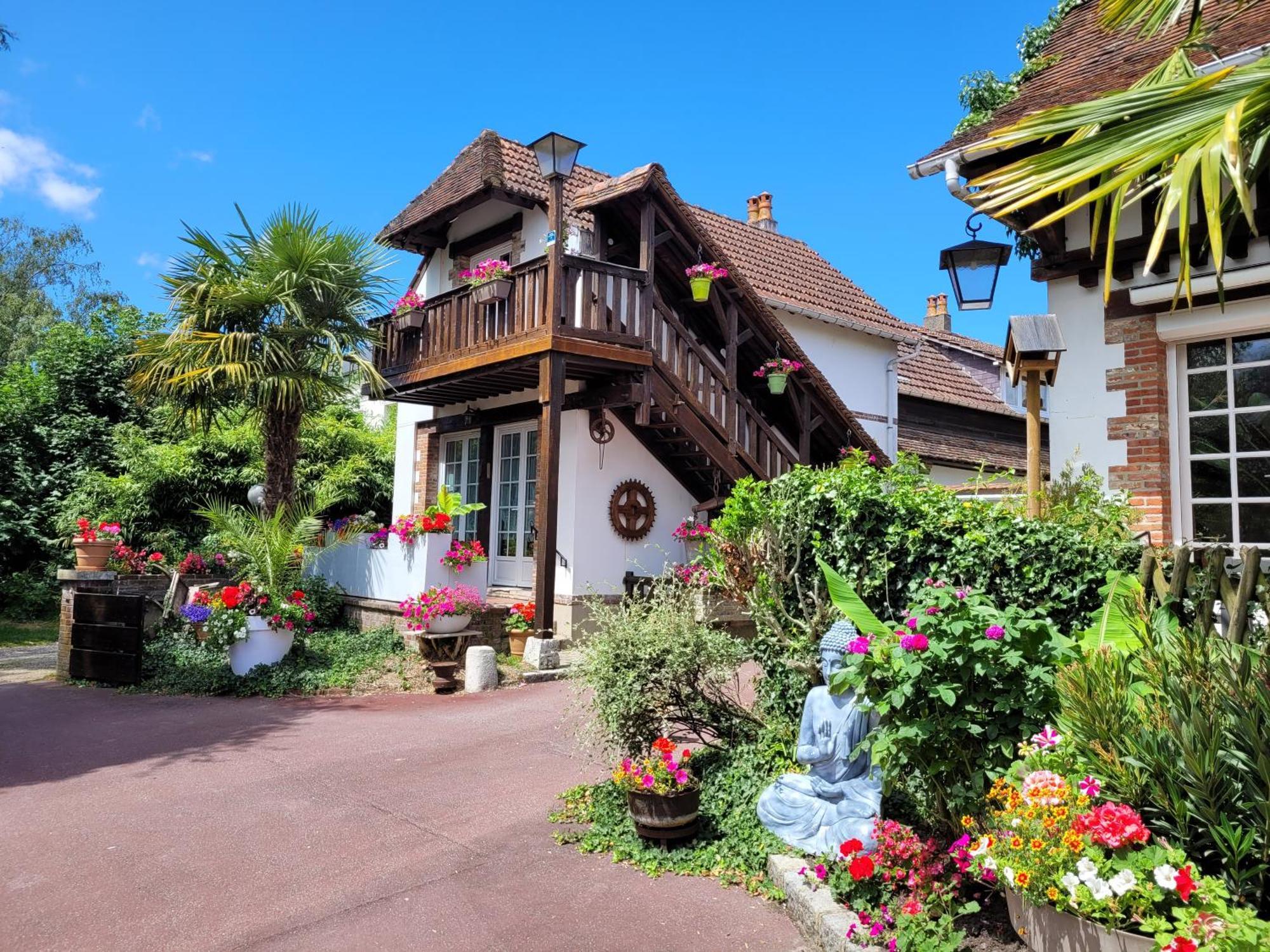 Gite Le Balcon Flaubert Forges-les-Eaux Eksteriør billede